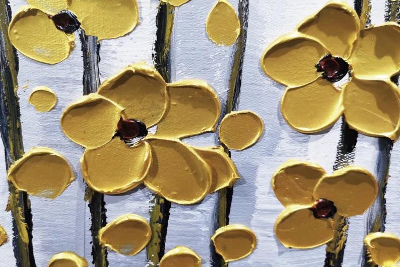 Detalle de flor dorada de textura de decoración de pared con espátula Pintura al óleo